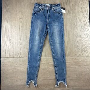 25 O'Neill Cropped Skinny Jeans Raw Hem Frayed Ankle Medium Wash Stretch NWT